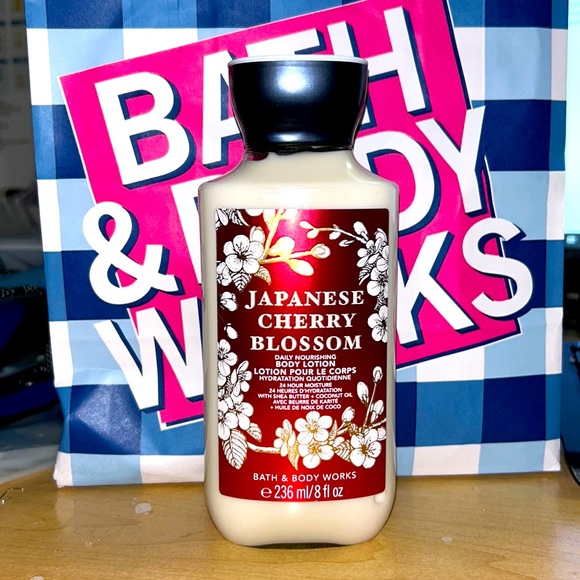 Japanese Cherry Blossom Body Lotion - Picture 1 of 2